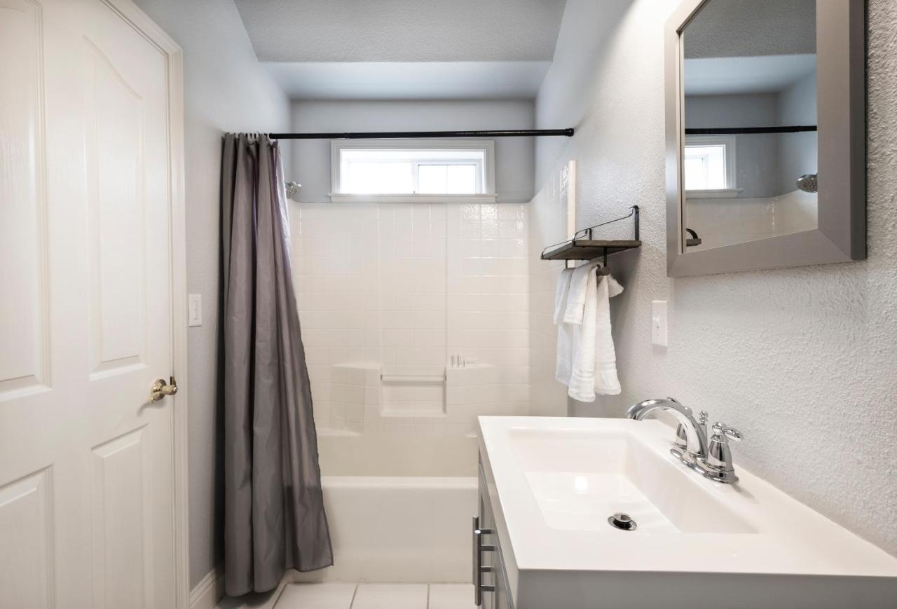 Hounds Tooth 4* Oakhurst