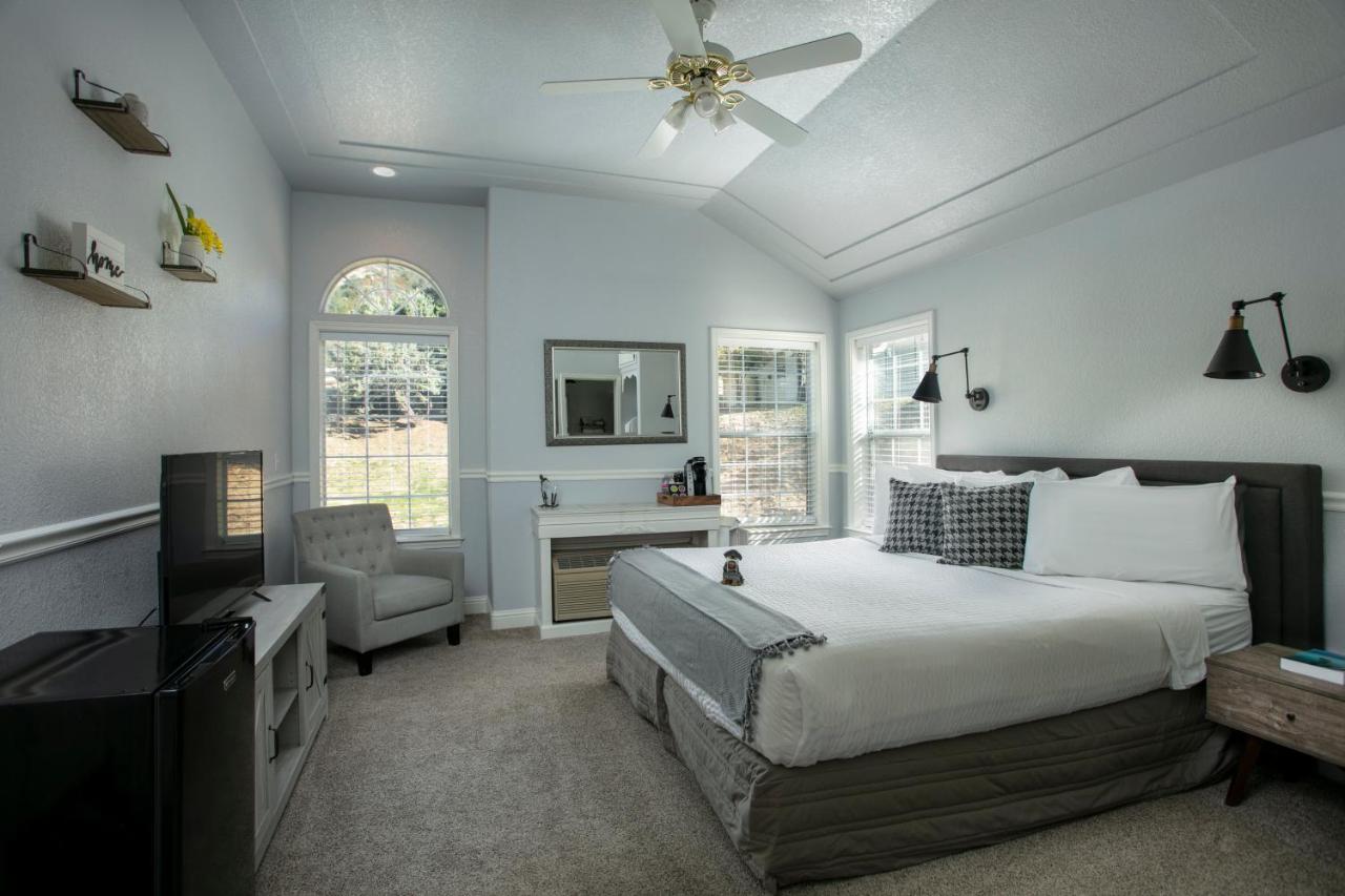 Hounds Tooth Bed & Breakfast