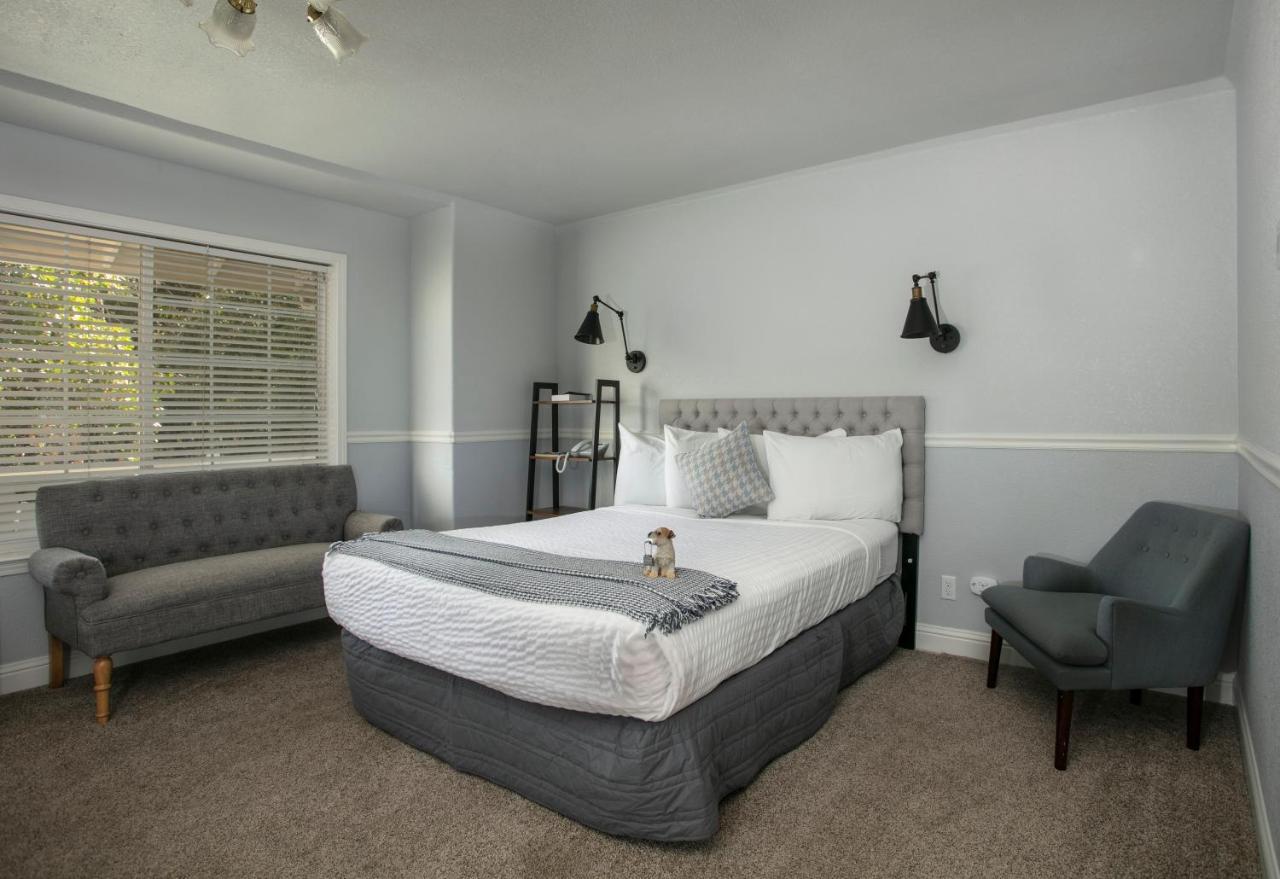 Hounds Tooth 4*